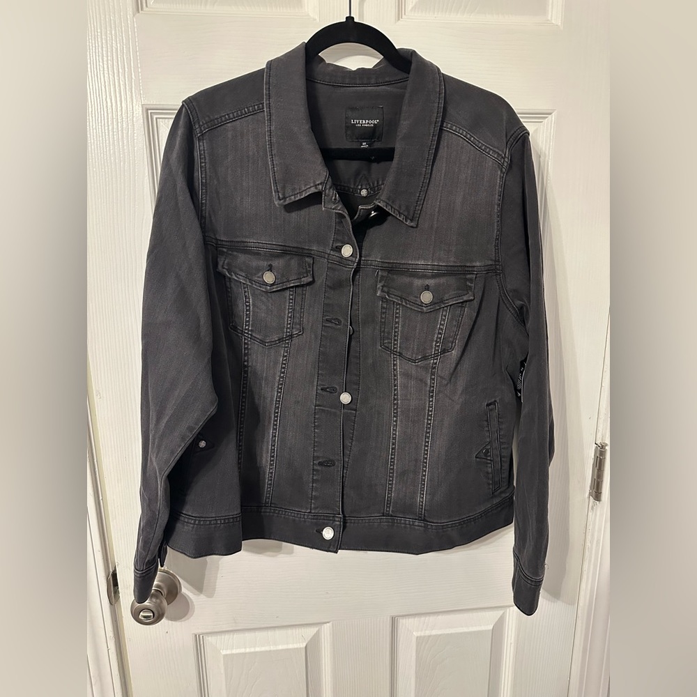 Women’s Black Denim Jacket NWT 3X